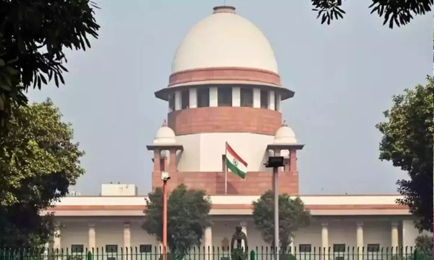 கவர்னருக்கு எதிராக தமிழக அரசு ரிட் மனு: மத்திய அரசு பதிலளிக்க சுப்ரீம் கோர்ட் உத்தரவு