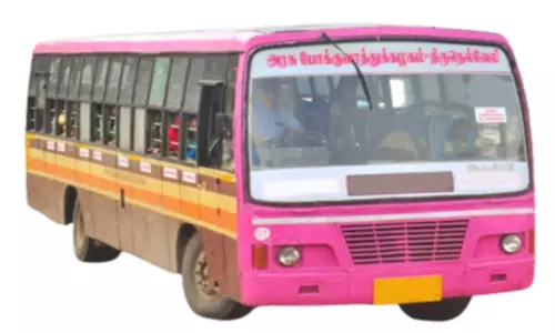 நாகர்கோவிலில் பரபரப்பு பயணிகளை நடுவழியில் இறக்கி விட்டு பணிமனைக்கு சென்ற பெண்களுக்கான இலவச பஸ்