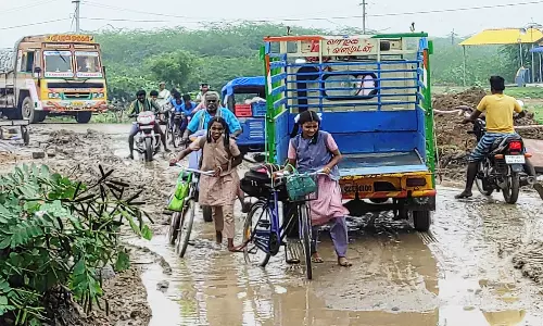 பொதுமக்கள் சாலை மறியல்