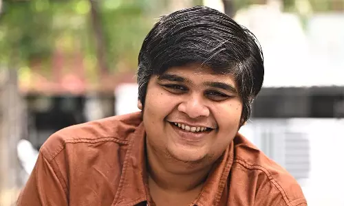 சர்ப்ரைஸை தயவு செய்து உடைத்துவிடாதீர்கள்- கார்த்திக் சுப்பராஜ் வேண்டுகோள்