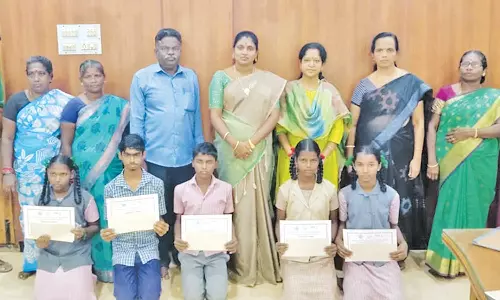 சிறப்பாக காய்கறி தோட்டம் அமைத்த மாணவர்களுக்கு பரிசு