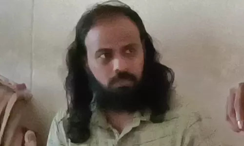 வெளிநாட்டில் வேலை வாங்கி  தருவதாக ரூ. 6.95 லட்சம் மோசடி