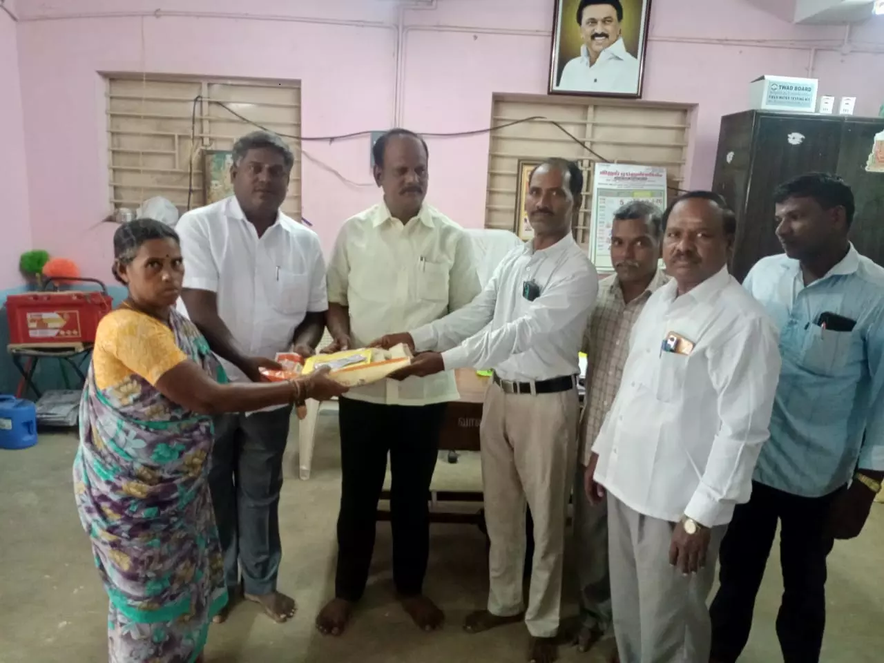 அரியலூரில் தூய்மை பணியாளர்கள் கௌரவிப்பு அரியலூரில் தூய்மை பணியாளர்கள் கௌரவிப்பு