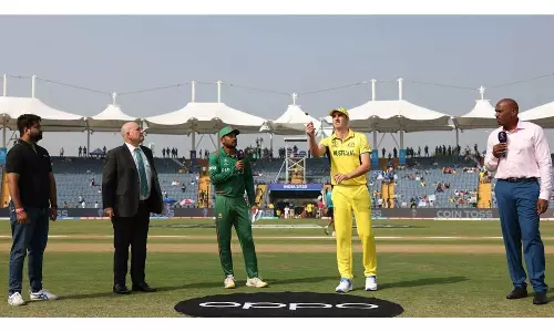 உலக கோப்பை 2023: டாஸ் வென்ற ஆஸ்திரேலியா பந்துவீச்சு தேர்வு