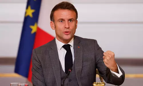 காசாவில் குழந்தைகள், பெண்கள் கொல்லப்படுவது நிறுத்தப்பட வேண்டும்: பிரான்ஸ் அதிபர் வலியுறுத்தல்