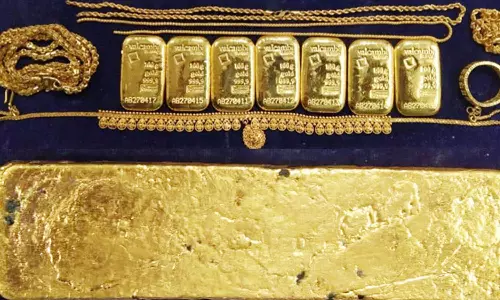 திருச்சி விமான நிலையத்தில் ஒரே நாளில் ரூ.1 கோடி மதிப்பிலான கடத்தல் தங்கம் பறிமுதல்