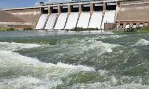 மழை குறைந்தபோதிலும் வைகை அணையில் இருந்து கூடுதல் தண்ணீர் திறப்பு