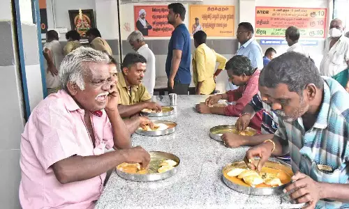 திருப்பூர், ஆலங்காட்டில் மலிவு விலையில் உணவகம்