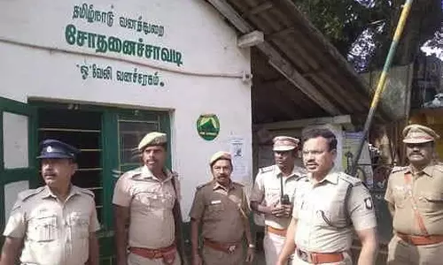 நீலகிரி மாவட்ட சோதனைச்சாவடிகளில் தீவிர கண்காணிப்பு: மாவட்ட போலீஸ் சூப்பிரண்டு நேரில் ஆய்வு