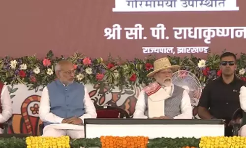 விவசாயிகளுக்கு இன்று 15-வது தவணையாக தலா ரூ.2 ஆயிரம் நிதி உதவி: பிரதமர் மோடி வழங்கினார்