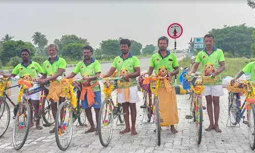 திருப்பதி கோவிலுக்கு சைக்கிளில் பயணம்