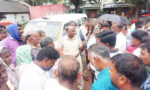 மழைநீர் கலந்த கழிவுநீரால் சுகாதார சீர்கேடு