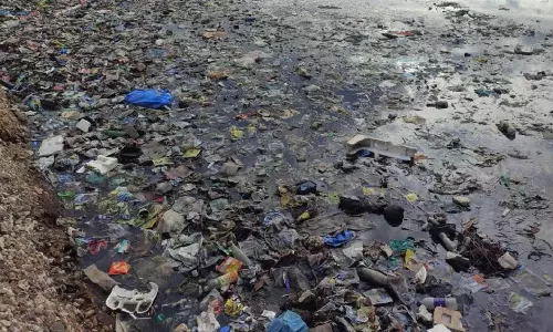 சாக்கடை நீர் தேங்கி நிற்பதால் தொற்று நோய் ஏற்படும் அபாயம்