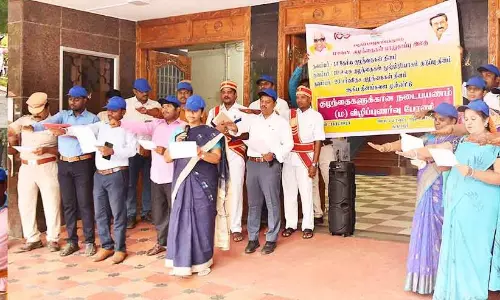 தருமபுரியில் குழந்தைகளுக்கான நடைப்பயணம்- விழிப்புணர்வு பேரணி கலெக்டர் தொடங்கி வைத்தார்