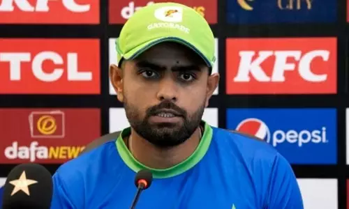 பாபர் அசாம் ராஜினாமா- புதிய கேப்டன்களை நியமித்தது பாகிஸ்தான்