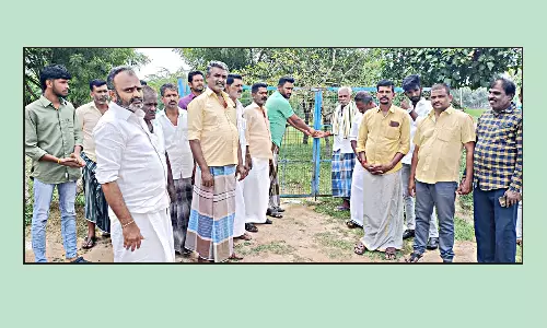 நிர்வாகிகள், பொதுமக்கள் எதிர்ப்பால்  காங்கிரஸ் பூத் கமிட்டி கூட்டம் ரத்து