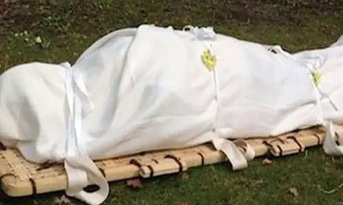 மரணம் அடைந்தவர்களுக்கு இறுதி சடங்கு செய்வதிலும் புதுமை... ஆன்லைனில் பணத்தை கட்டினால்போதும்...