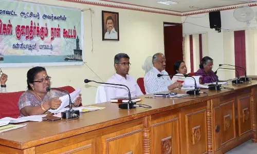 மாம்பழத்துறையாறு அணைப்பகுதியில் முட்புதர்களை வெட்டி அப்புறப்படுத்த நடவடிக்கை