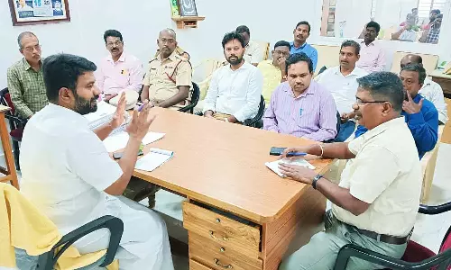 பருவ மழை எதிர்கொள்ள ஆலோசனைக் கூட்டம்