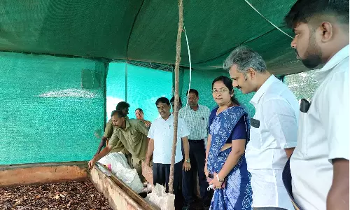 சூலூர் அருகே கழிவு நீர் சுத்திகரிப்பு நிலையம் அமையும் இடத்தில் அதிகாரிகள் திடீர் ஆய்வு