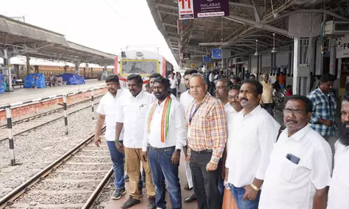 சென்னை சார்மினார் எக்ஸ்பிரஸ் ரெயிலை நாகர்கோவில் வரை நீட்டிக்க வேண்டும்: விஜய் வசந்த் எம்.பி. கோரிக்கை