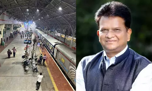 அதிகாரி பயணிக்க தனி ரெயில், 1000 பயணிகளை அலைக்கழித்த கொடுமை: வெங்கடேசன் எம்.பி கண்டனம்