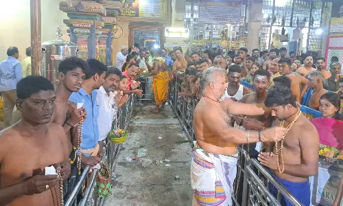 திருச்சியில் - சரண கோஷம் முழங்க அய்யப்ப பக்தர்கள் மாலை அணிந்தனர்
