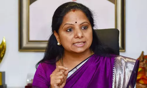 சந்திரசேகர ராவை விராட் கோலியுடன் ஒப்பிட்ட கவிதா: காங்கிரஸ் கிண்டல்