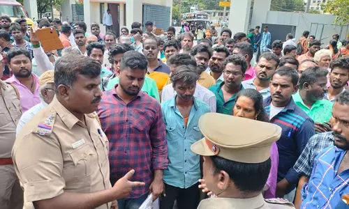 தங்க நகை கடை நடத்தி பல கோடி ரூபாய் மோசடி