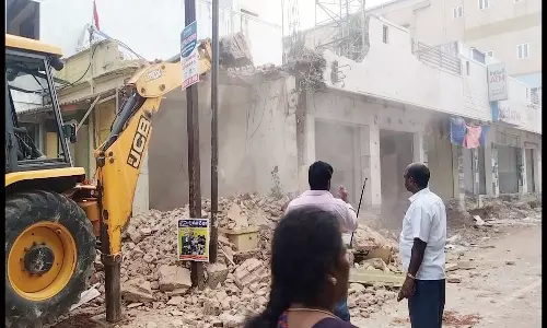 3-வது நாளாக ஆக்கிரமிப்புகள் அகற்றம்