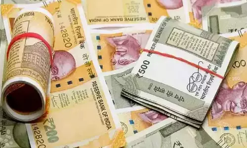 பின்னலாடை தொழிலாளர்களுக்கு 4 சதவீத சம்பள உயர்வு வழங்க வேண்டும் - தொழிற்சங்கங்கள் வலியுறுத்தல்