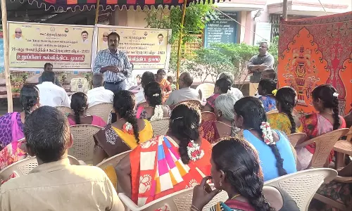 கரூர் மாவட்டத்தில் - கூட்டுறவு கல்வி திட்டம், விழிப்புணர்வு முகாம்