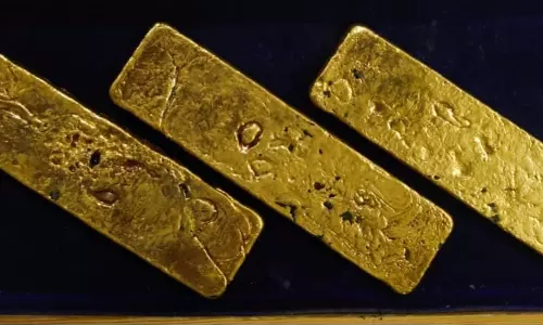 3 கிலோ கடத்தல் தங்கம் பறிமுதல்