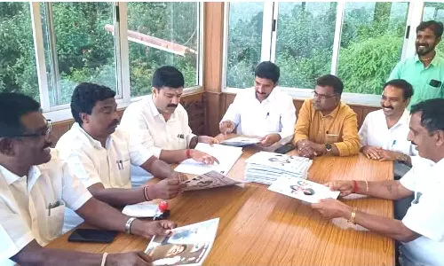 அ.தி.மு.க. பூத் கமிட்டி நிர்வாகிகள் ஆலோசனை