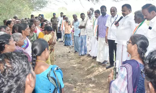 விவசாயிகளுக்கு கிடைக்க வேண்டிய பயிர் காப்பீட்டு தொகையை நிறுவனங்கள் வழங்கவில்லை-எம்.பி. குற்றச்சாட்டு