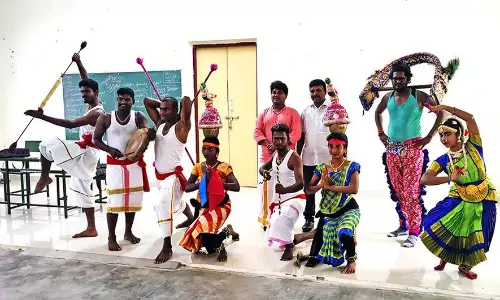 அரசு கலை பண்பாட்டு துறை சார்பில் இளைஞர்களுக்கு   கலைப் போட்டிகள்