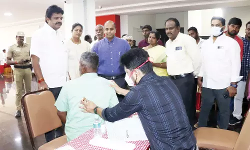 தஞ்சையில், தூய்மை பணியாளர்களுக்கு மருத்துவ முகாம்