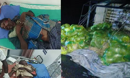 தர்பூசணி ஏற்றி வந்த லாரி கவிழ்ந்தது- 5 பேர் படுகாயத்துடன் தப்பினர்