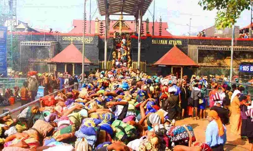 சபரிமலை செல்லும் வாகனங்களுக்கு நாளை முதல் ஒருவழிப்பாதை அமல் -தேனி மாவட்ட நிர்வாகம் அறிவிப்பு