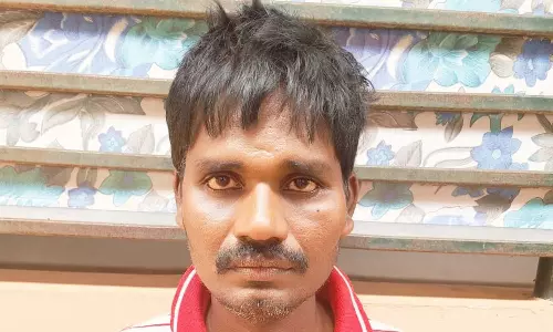 கள்ளக்காதலியுடன் உல்லாசம் அனுபவித்த பூசாரி சேலம் சிறையில் அடைப்பு: கோவிலுக்கு வந்த மேலும் 20 பெண்களுடன் தொடர்பு