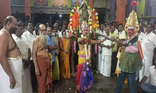 அரோகரா கோஷம் முழங்க மயிலம் முருகர் கோவிலில் சூரசம்ஹார விழா