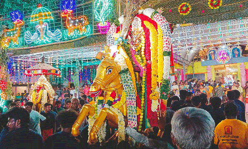 முருகன் கோவில்களில் சூரசம்ஹாரம் விழா