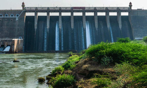 பவானிசாகர் அணைக்கு நீர்வரத்து குறைந்தது
