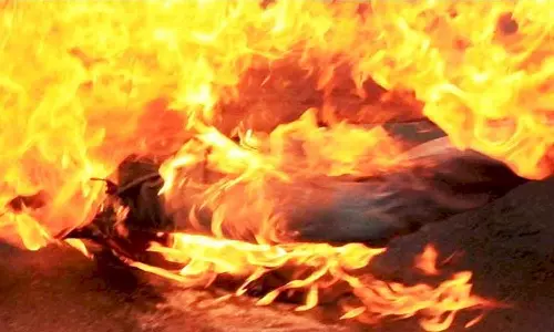 பானி பூரி கடையில் தீ விபத்து