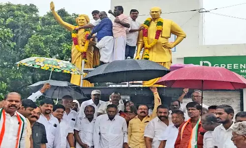 நெல்லை மாநகர் மாவட்ட காங்கிரஸ் சார்பில் இந்திரா காந்தி பிறந்தநாள் விழா  - தனுஷ்கோடி ஆதித்தன் பங்கேற்பு