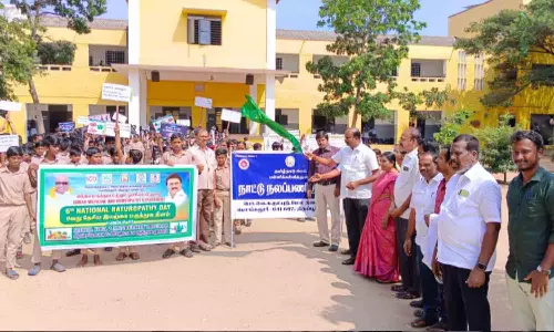 பொங்கலூரில் இயற்கை மருத்துவம் விழிப்புணர்வு பேரணி