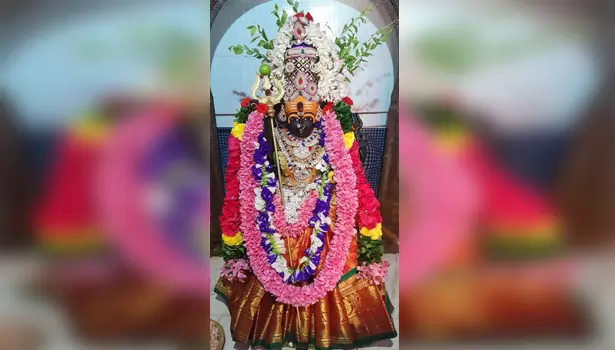 பரமேஸ்வரர் ஆலயத்தில் உள்ள பாலமுருகன் சாமிக்கு 108 சங்காபிஷேகம் பரமேஸ்வரர் ஆலயத்தில் உள்ள பாலமுருகன் சாமிக்கு 108 சங்காபிஷேகம்