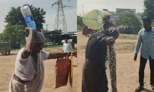 சொத்து பிரச்சினை மகனுடன் தீக்குளிக்க முயன்ற மூதாட்டி: திருப்பூர் கலெக்டர் அலுவலகத்தில் பரபரப்பு