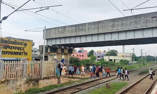 100-க்கும் மேற்பட்டவர்கள் உயிரை பறித்த வேப்பம்பட்டு ரெயில் நிலையத்தின் அவலம்