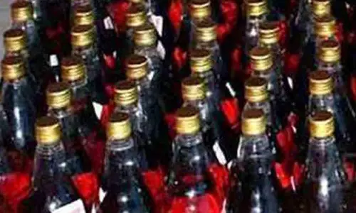 மதுபார்கள், கடற்கரையில் இருந்து வெளியேறிய கிரிக்கெட் ரசிகர்கள்